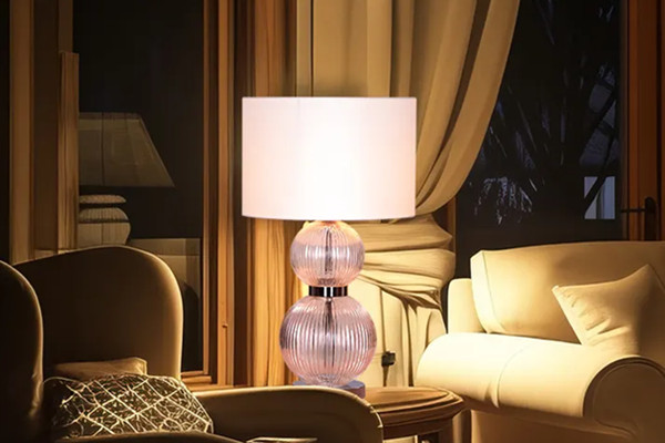 How does a Touch-Sensitive Table Lamp Work?