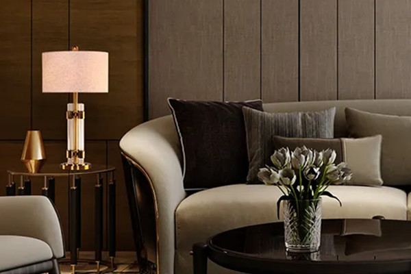 What are the Characteristics of Tiffany Table Lamps?