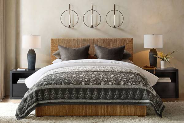 What Styles of Table Lamps are Available for Living Rooms?