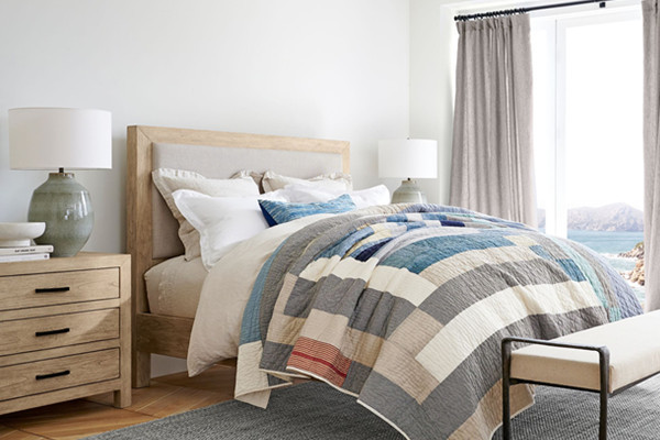 How Does a Table Lamp Affect Mood and Well-being?